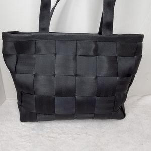 Harveys Black Seatbelt shoulder Bag